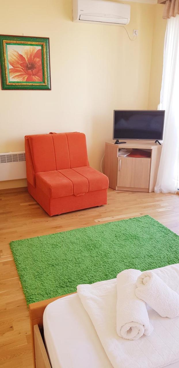 Olimp Lux Hotel Budva Bagian luar foto