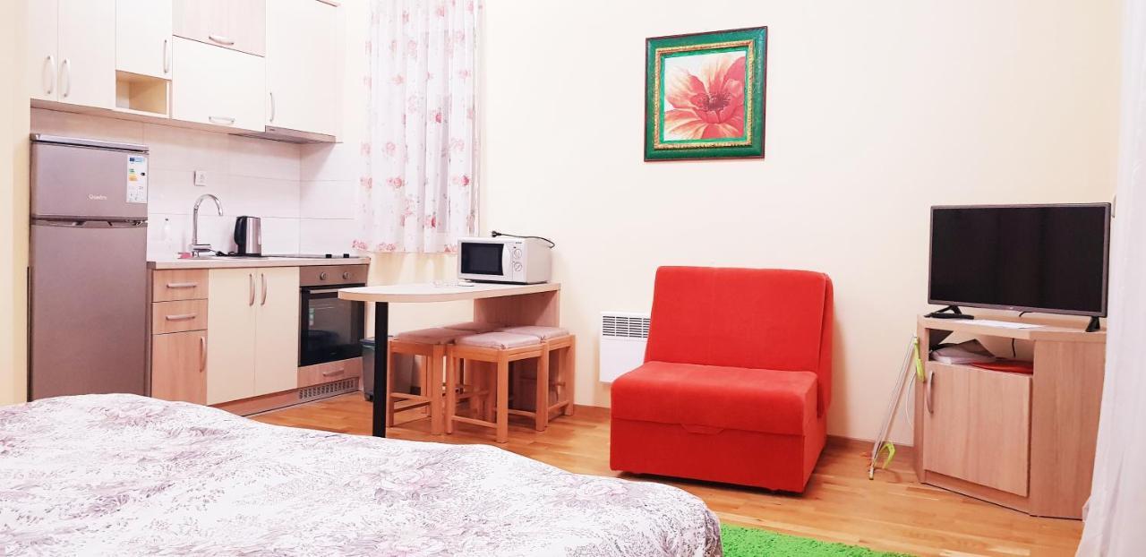 Olimp Lux Hotel Budva Bagian luar foto