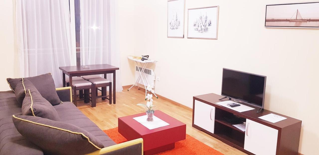 Olimp Lux Hotel Budva Bagian luar foto