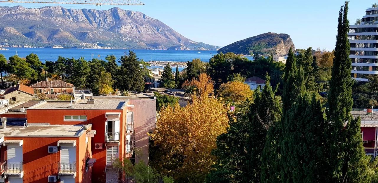 Olimp Lux Hotel Budva Bagian luar foto
