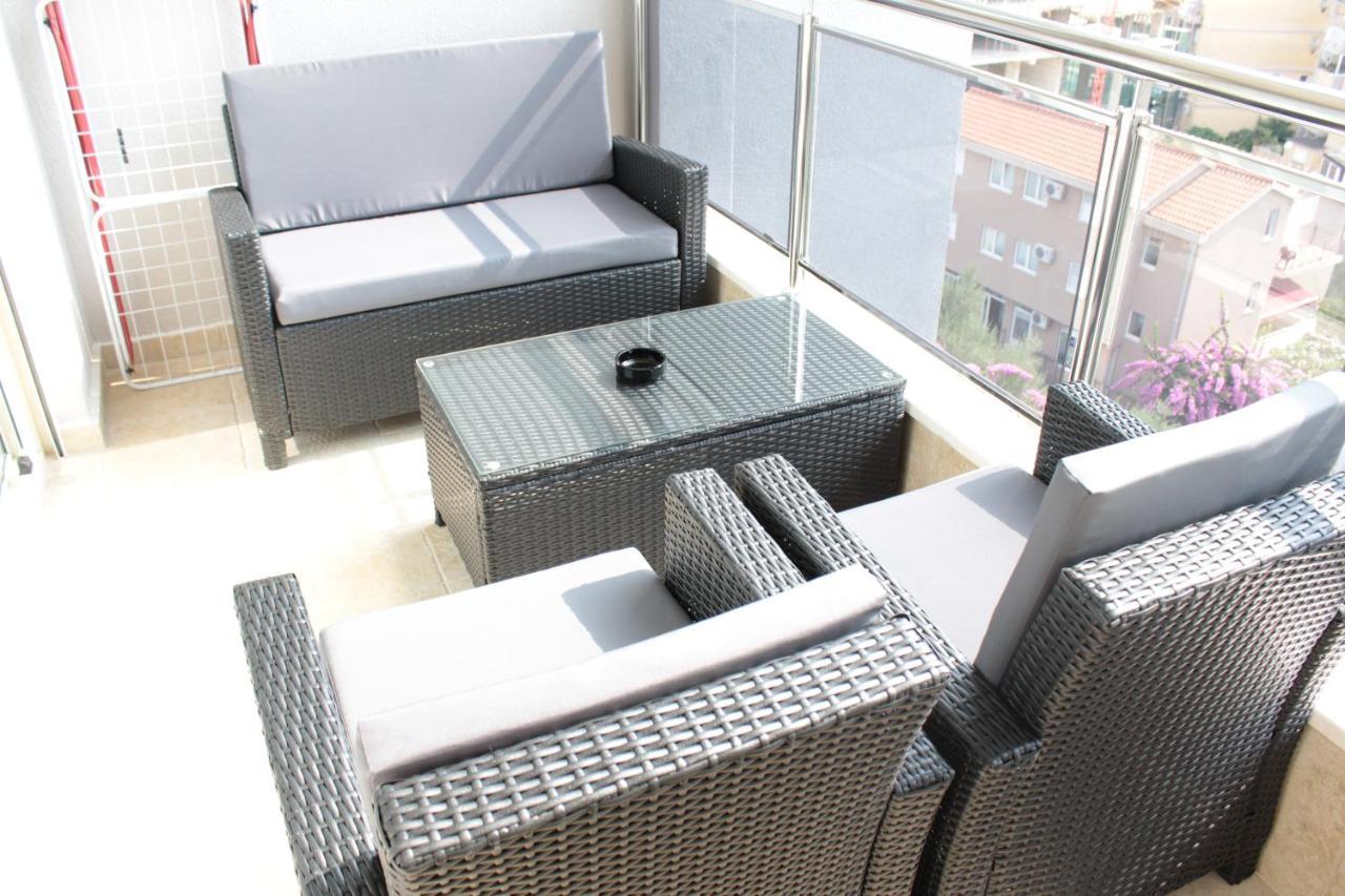 Olimp Lux Hotel Budva Bagian luar foto