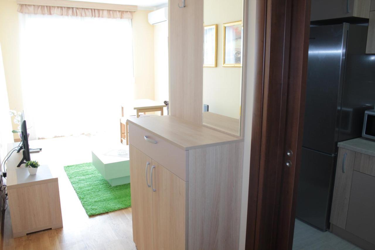 Olimp Lux Hotel Budva Bagian luar foto